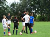 Eerste training SJO D.Z.C. '09/S.K.N.W.K. JO14-1 van het seizoen 2022-2023 (15/116)